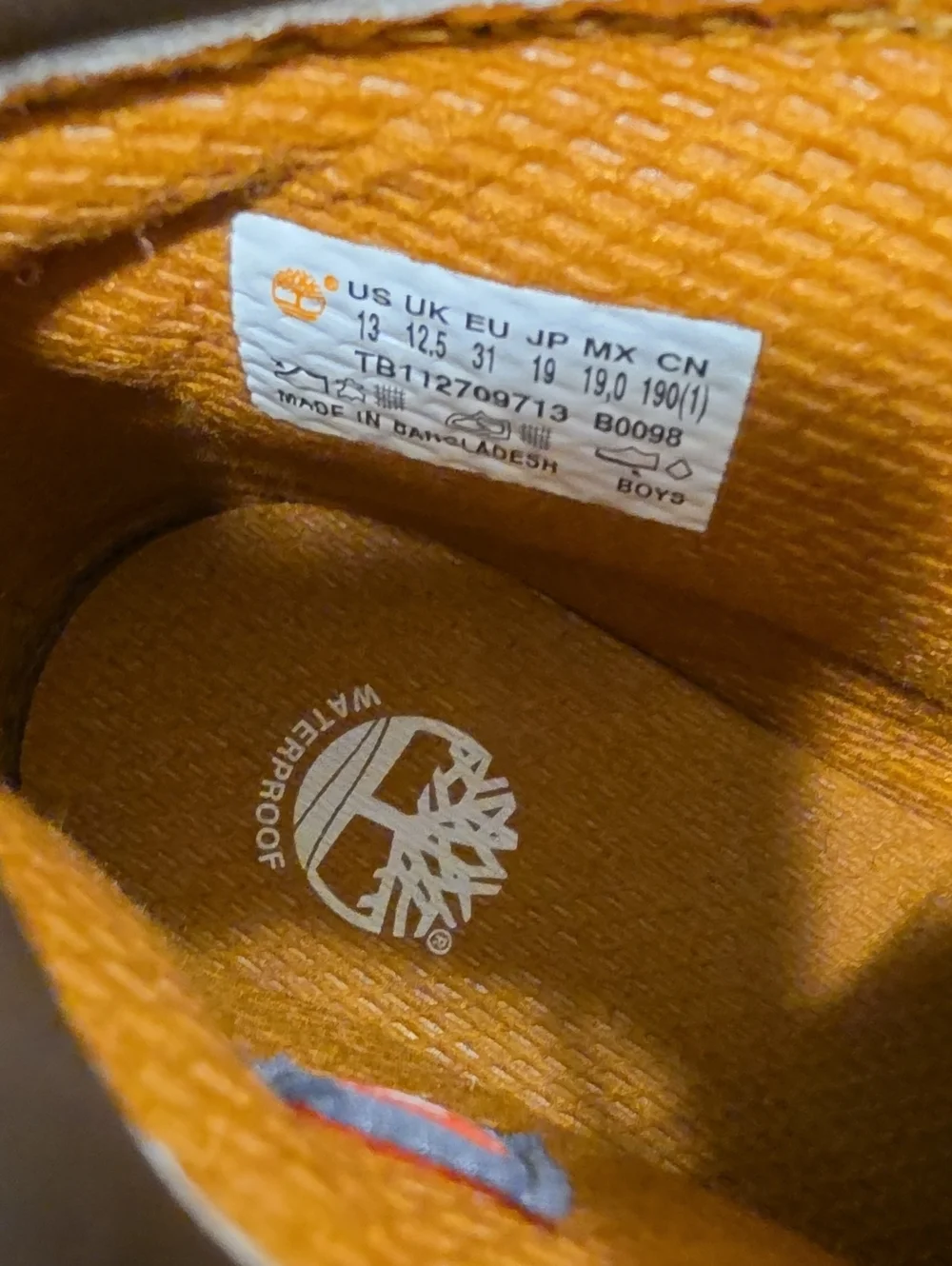 Timberland Wheat/Tan Nubuck Boots with Dark Collar